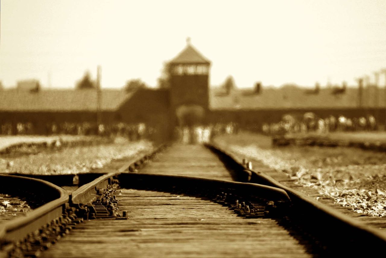 Concentramento-Razzismo-antisemitismo-fascismo-nazismo