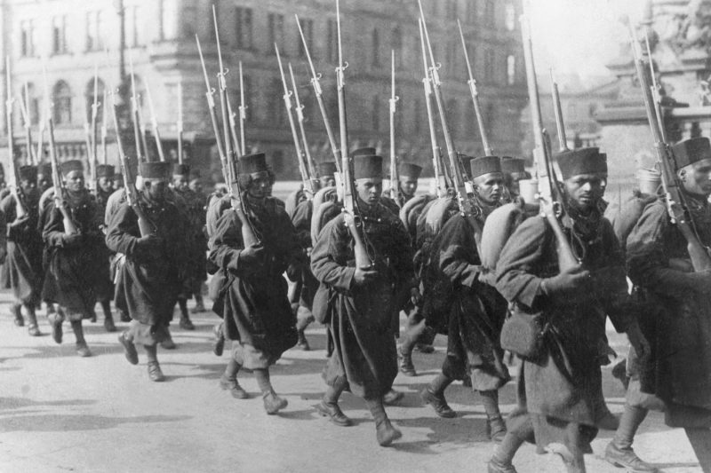 French-troops-during-the-occupation-of-the-Rheinland-1923