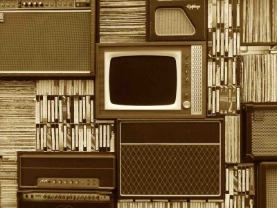 old-tv-1149416_1920-def