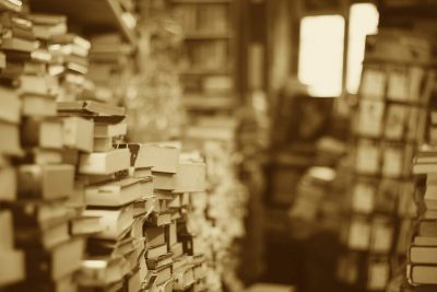 books-1163695_1920_def