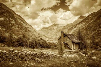 mountains-1547302_1920_DEF