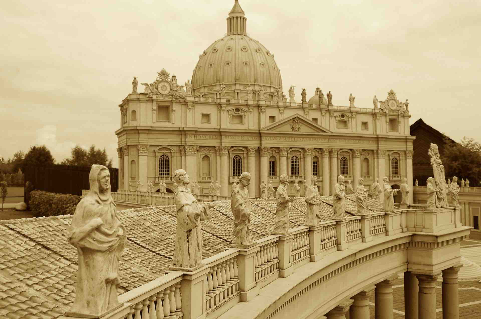 L’arte come strategia politico-culturale nella comunità portoghese dei nuovi cristiani a Roma. Una riflessione sulle cappelle Nuñez Sanchez, da Fonseca e da Silva